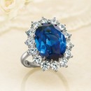 幸せのプリンセス・サファイア 10カラットの再結晶サファイアとCZの宝飾リング